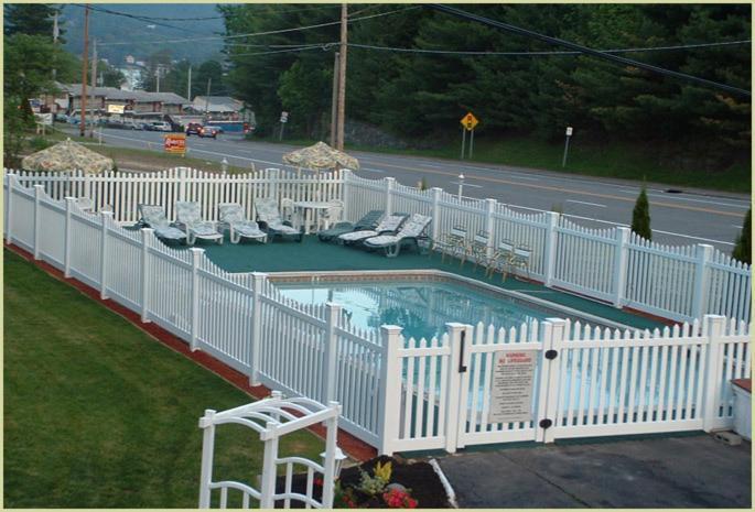 Seven Dwarfs Motel&Cabins Lac George Extérieur photo
