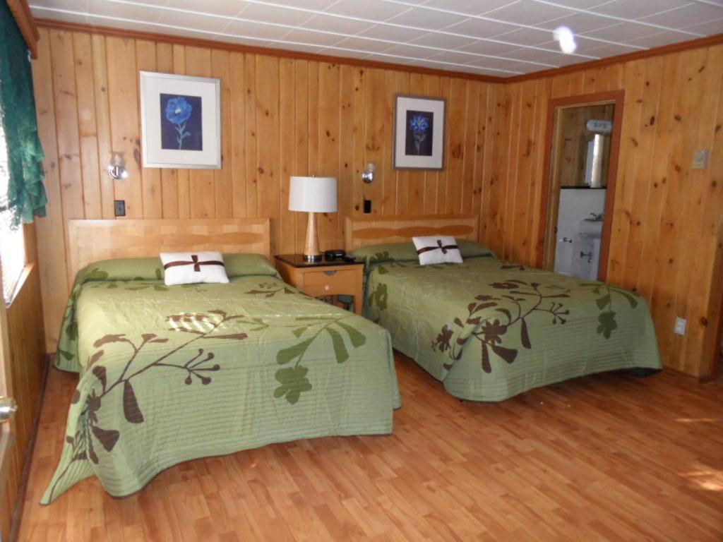 Seven Dwarfs Motel&Cabins Lac George Chambre photo